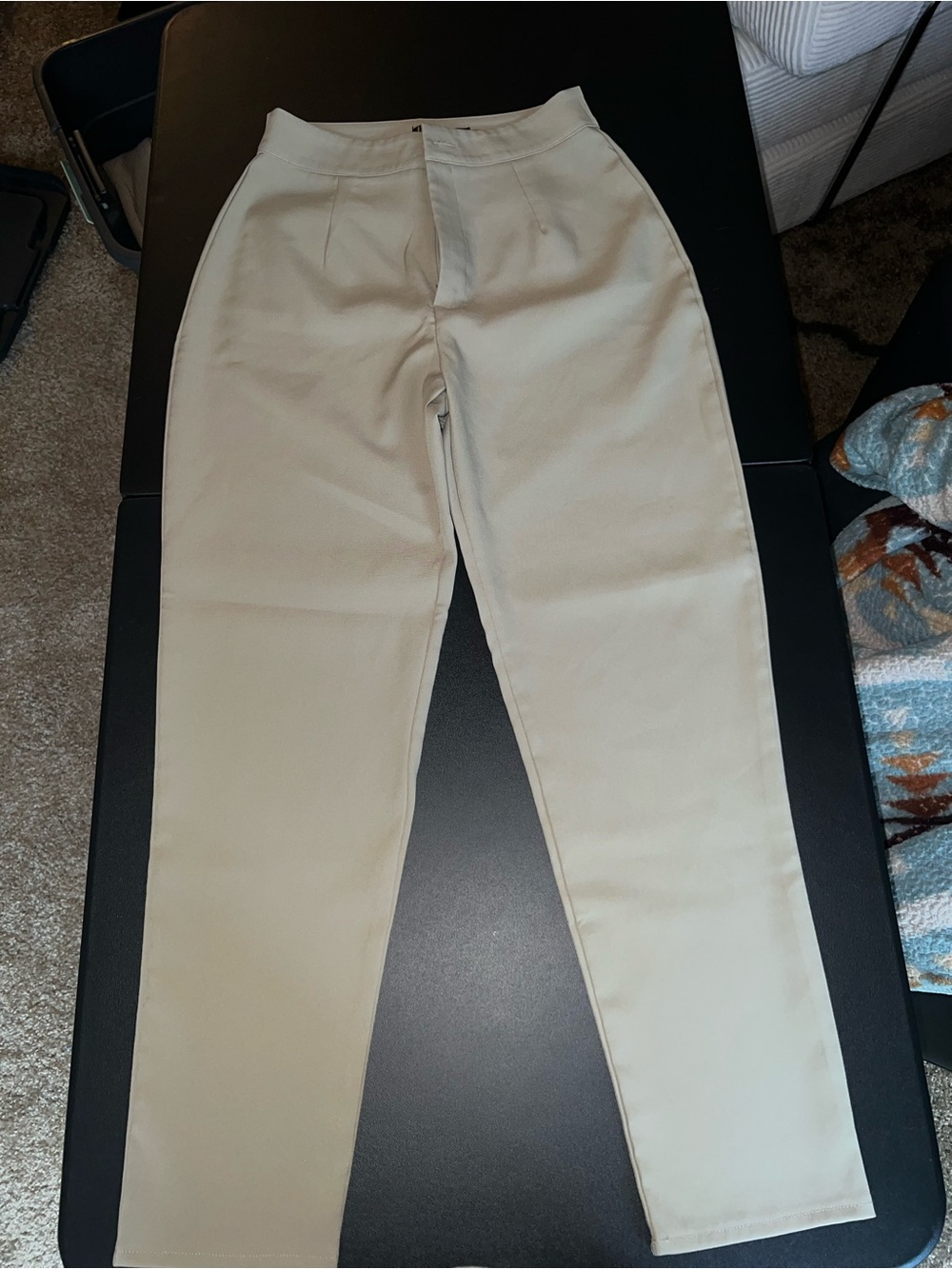 Missguided + High-Waist Slim Tapered Cigarette Pants in Tan